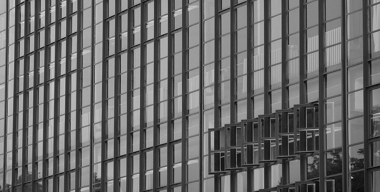 Bauhaus theme bus stop design competition, UNI