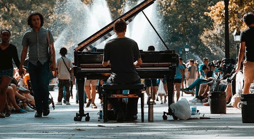 Music in public spaces, danish artist