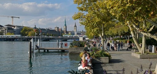 own happiness gross national product happiness economics objective measures makes life worthwhile average happiness political freedom how much happiness national happiness collective happiness future generations self reported happiness economic indicators per capita gdp environmental sustainability economic output poor countries poorer nations same country poorer countries 