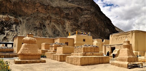 Mud architecture, ancient mud structures, history of mud architecture, benefits of mud architecture, architecture competition