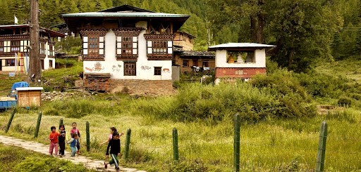 Weaver community, architecture competition, tourism, slow tourism, traditional weaver community, dwellings