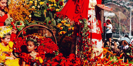 flower parade of netherlands, netherlands, flower parade, florists, zundert, biophilia, nature and human, architecture competition, architecture challenge, plant curation, environmental crisis, retail store, retailers, space for florists