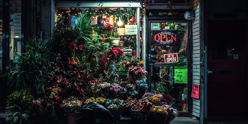 florists, flower parade, netherlands, immersive retail experience, interior design, interior design competitions, celebrate flowers, design a store, retailers, greenhouses, greenhouse gases, plants, public store design, store design competitions, retail space, consumer, interior designs